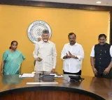 Chandrababu Naidu launches Blockchain to check land fraud and ensure tamper proof records