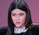 Mannara Chopra on Kunal Kamra comments student issues are important