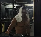 Salman Khan says 'Joe darr gaya vo mar gaya’ as he drops midnight gym pics