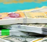 Nepal ends decade long restrictions on Indian currency and allows five hundred rupee notes