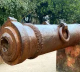 Narwar Fort ancient cannon stolen and conspiracy to blow up dam