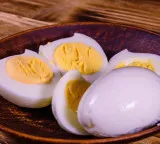 How many eggs should you eat daily do you know these facts