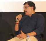 Priyadarshan shares his advice to Virender Sehwag on English: Just speak