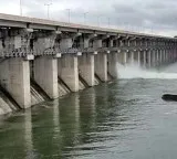 Heavy rains in Telangana as projects receive massive flood inflows