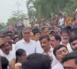 Peddi Sudarshan Reddy funeral Harish Rao breaks down in tears