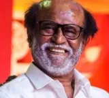Rajinikanth gives a special gift to Raashii Khanna
