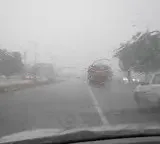Passenger gives 2000 tip for 279 bill to cab driver who helped in heavy rain