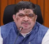 Ponnam Prabhakar chairs key meeting on Assembly hate speech bill