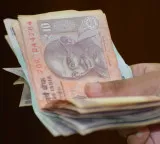 Sweep in FD offers higher interest on idle bank balance and instant cash