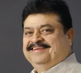 Telangana BJP chief demands probe into diversion of paddy worth Rs.500 crore