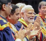 Narendra Modi spoke like a senior and not a PM says IIT Delhi gold medalists
