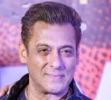 Cop deployed outside Salman Khan’s house collapses, dies