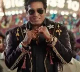 Vijay Sethupathi flaunts a new avatar in the latest promo of 'Bigg Boss Tamil season 10'