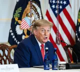 Trump targets 'jihadists' in midterm pitch