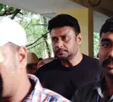 Darshan fan murder case: K'taka cops trace two industrialists, woman after threats to witness