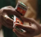 Karnataka bans gutka and pan masala for one year
