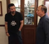 Sunny Deol meets Subhas Chandra Bose's grandnephew ahead of 'Batwara 1947' release