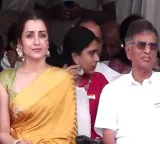 Trisha with CM Vijay parents at Independence Day celebrations here is the video