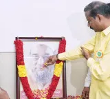 TDP Leaders Pay Tributes to Former MP Laljan Basha on Death Anniversary