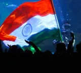 Kolkata port hoists one of the city’s tallest national flags