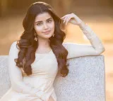 Anupama Parameswaran reveals two heroes who support her in tough times