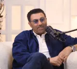 Sunny Deol says Shah Rukh Khan is not my friend only a co actor