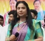 Konda Sushmita sensational comments on CM Revanth Reddy over Parkal seat
