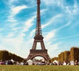 Eiffel Tower increases in heat and decreases in cold here is the miracle