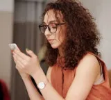 Are You Using Mobile For Hours Your Spine Health Is At Risk
