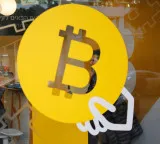 Bitcoin surge nearing 80 thousand dollars