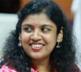 Chintha Jerome becomes first woman president in DYFI Kerala history