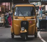 Ponnam Prabhakar leads successful talks to end Telangana auto and cab strike