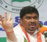 Telangana transport minister appeals to autorickshaw drivers to withdraw strike call