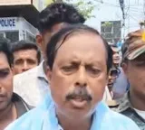 Day after quitting ISF, ex-MLA's car attacked with crude bombs, bricks in Bengal's Bhangar