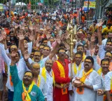 Devotees flock to Shiva temples across India on final Monday of Sawan