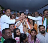 Telangana BJP chief N Ramchander Rao ends hunger strike after taking ill