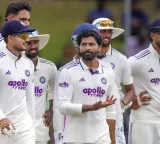 2nd Test: Sri Lanka resist as India pick three wickets, reach 216/7 at Tea