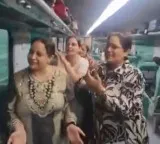 Women Sangeet celebration in train coach viral video