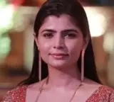 Kriti Sanon Ad Controversy Chinmayi Sharp Counter To Netizens