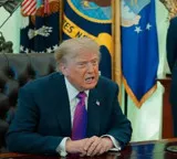 Donald Trump renames Lake Ontario to Lake America