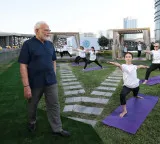 Narendra Modi watches yoga session in Uzbekistan with interest