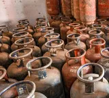 Commercial LPG Cylinder Price Hiked in September While Domestic Rates Remain Stable