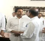 Jagan Mohan Reddy calls for contesting every seat in Andhra local body polls