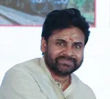Kamal Haasan, Ram Charan, Allu Arjun & others wish Pawan Kalyan as he turns 55