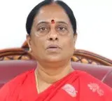 Komatireddy Rajgopal Reddy key comments on Konda Surekha issue