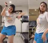 Srimukhi rocks Yeshanagula Kattameeda trend with mass dance steps in viral video