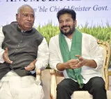 YSR gave whole life to Congress and poor people: Kharge