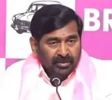 Konda Surekha will not be allowed to join BRS party says Jagadish Reddy