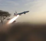 Yemeni govt launches airstrikes on Houthi positions near Bab al-Mandab Strait