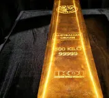 Dubai record broken World largest gold bar weighing over half a ton created